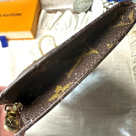AUTHENTIC Louis Vuitton Monogram Toiletry Pouch - Picture 12 of 16